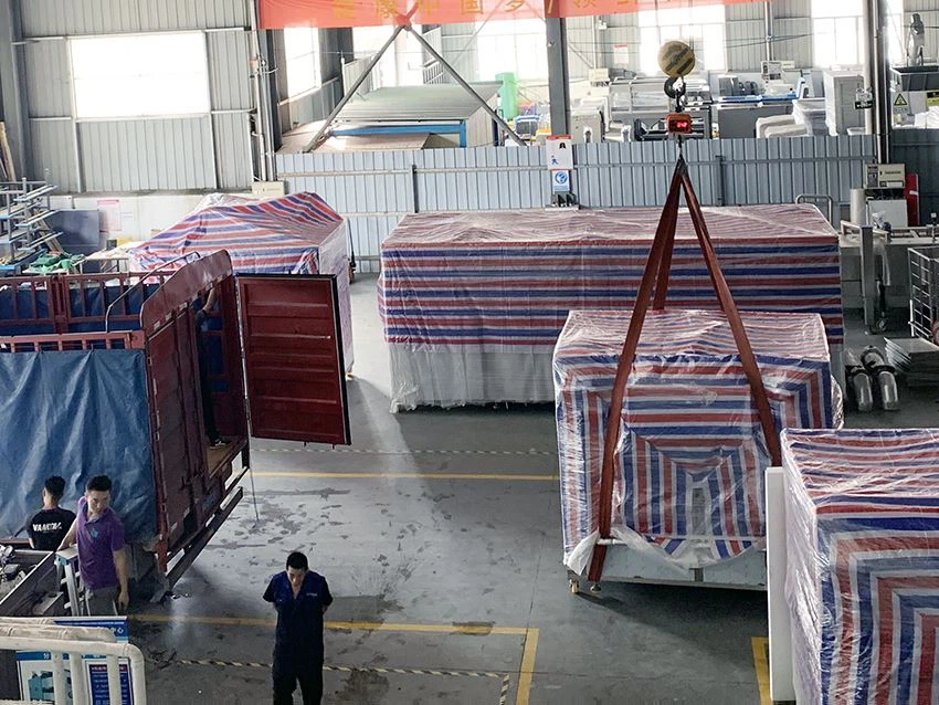 Liquid nitrogen industrial freezer loading